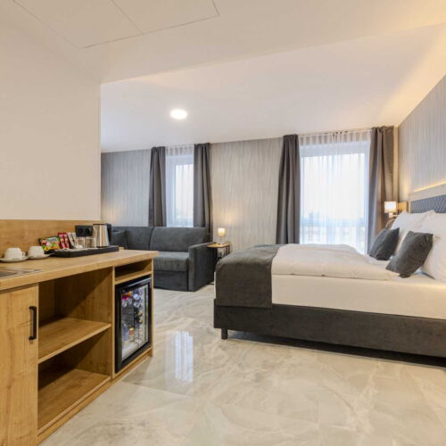 Double Room with Shower and Kitchenette (extra beds available)