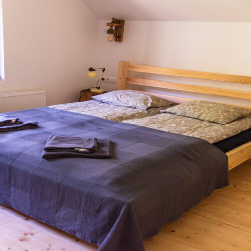 Casă de vacanță întreaga unitate pentru 8 pers. (se inchirieaza doar integral) (se poate solicita pat suplimentar)