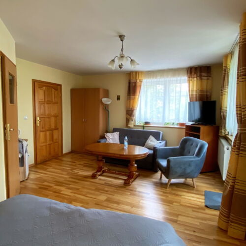 Pokój 4-osobowy z balkonem z łazienką