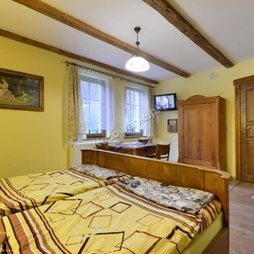 Pokoj s koupelnou pro 3 os. na poschodí