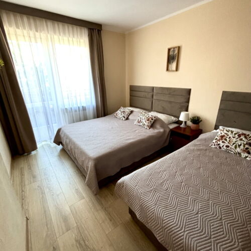 Pokój 3-osobowy z balkonem z łazienką