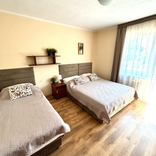 Pokój 3-osobowy z balkonem z łazienką