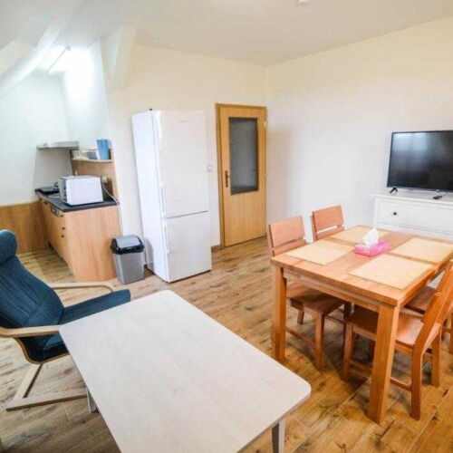 Apartament cu duș pentru 5 pers. (se poate solicita pat suplimentar)