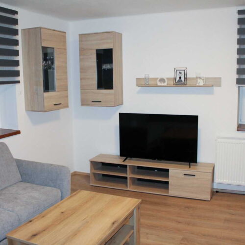 Apartman se sprchou s privátní koupelnou mimo apartmán pro 7 os. (s možností přistýlky)