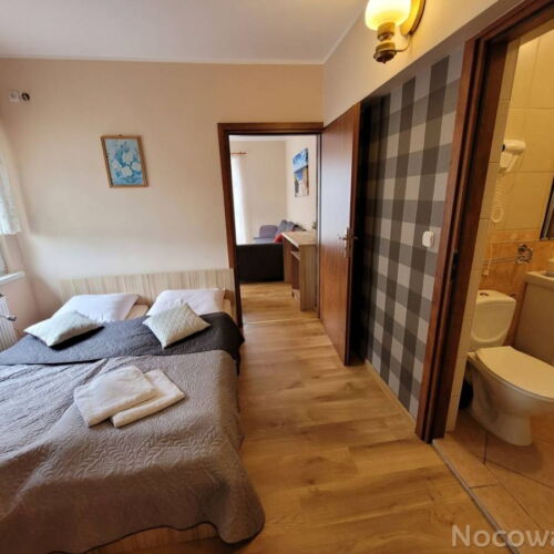 Pokoj s koupelnou pro 4 os. na poschodí