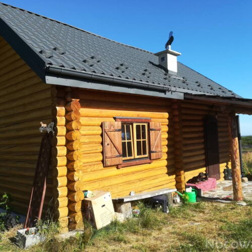 Roubenka (jako celek) se zahradou pro 6 os. s výhledem na hory