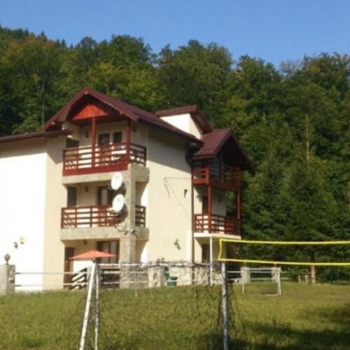 Casă de vacanță gold întreaga unitate pentru 16 pers. (se inchirieaza doar integral)