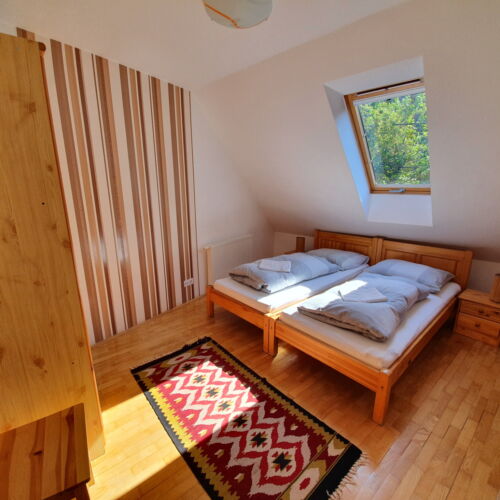 Mountain View Mansard Twin Room