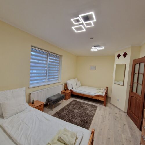 Ground Floor 3-Room Apartment for 9 Persons
