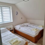 Upstairs 3-Room Apartment for 7 Persons