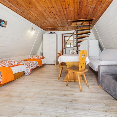 Domek drewniany 7-osobowy cały dom z aneksem kuchennym