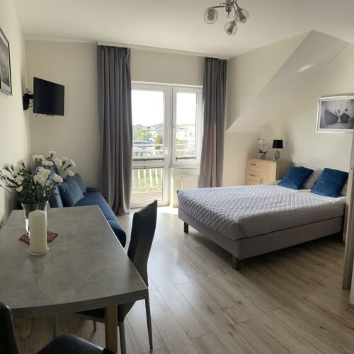 Pokój 4-osobowy z łazienką z aneksem kuchennym