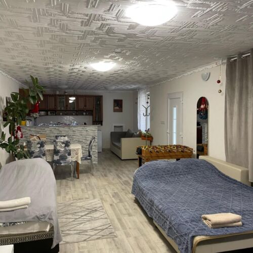 Komfort Apartman (jako celek) s manželskou postelí na přízemí (s možností přistýlky)