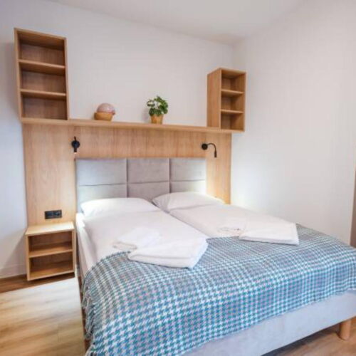 Apartament 4-osobowy z 2 pomieszczeniami sypialnianymi