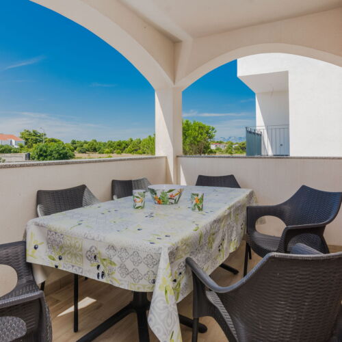 Apartman s klimatizací pro 4 os. se 2 ložnicemi na poschodí