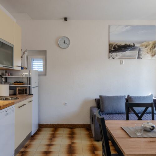 Apartament 6-osobowy z klimatyzacją na piętrze z 3 pomieszczeniami sypialnianymi