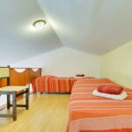 Apartman s klimatizací pro 6 os. se 2 ložnicemi s výhledem na moře