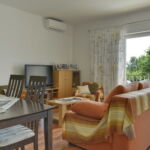 Apartament 8-osobowy z klimatyzacją z widokiem na morze z 4 pomieszczeniami sypialnianymi