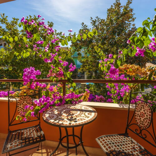 Apartament la etaj cu aer condiționat cu 2 camere pentru 4 pers.