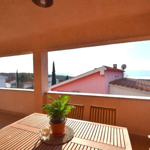 Apartament 5-osobowy z klimatyzacją z widokiem na morze z 3 pomieszczeniami sypialnianymi