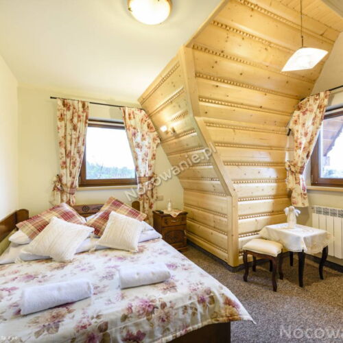 Apartament 4-osobowy z 2 pomieszczeniami sypialnianymi