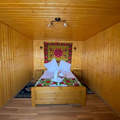 Pokój 2-osobowy z widokiem na góry z widokiem na ogród (możliwa dostawka)