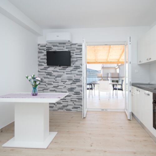 Apartament cu aer condiționat cu vedere spre mare cu 1 camera pentru 3 pers. A-4141-c
