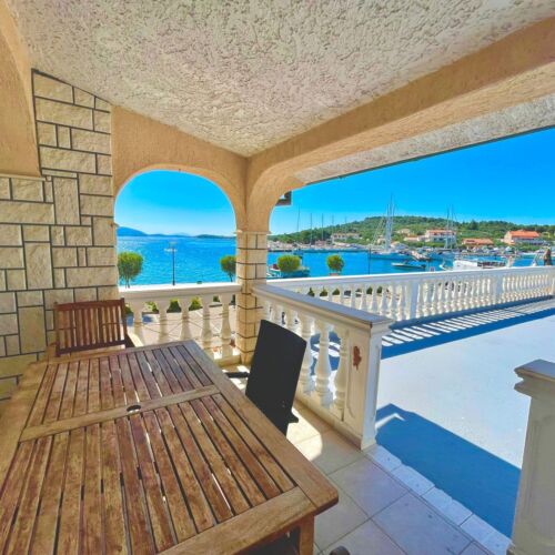 Apartament 5-osobowy z klimatyzacją z widokiem na morze z 2 pomieszczeniami sypialnianymi A-5123-d