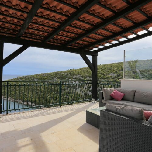 Sea View 2-Room Air Conditioned Apartment for 6 Persons A-17122-a