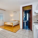 Klimatiziran Mali balkon apartman za 2 osoba(e) sa 1 spavaće(om) sobe(om) AS-20082-a