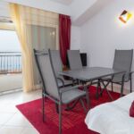 Apartman s klimatizací pro 4 os. se 2 ložnicemi s výhledem na moře A-20556-b
