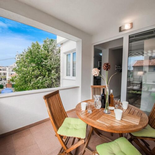 Klimatiziran Mali balkon apartman za 4 osoba(e) sa 1 spavaće(om) sobe(om) A-20700-b