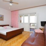 Tengerre néző légkondicionált 5 fős apartman 2 hálótérrel A-20858-c
