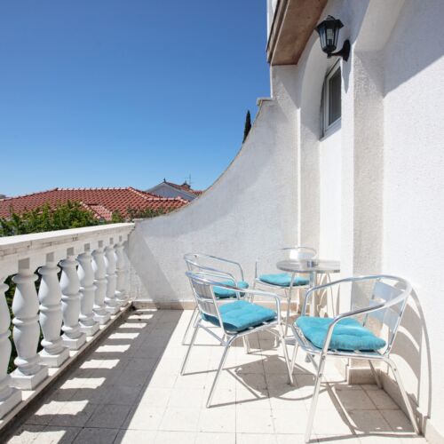 Apartament 4-osobowy z klimatyzacją z widokiem na morze z 1 pomieszczeniem sypialnianym A-21043-b