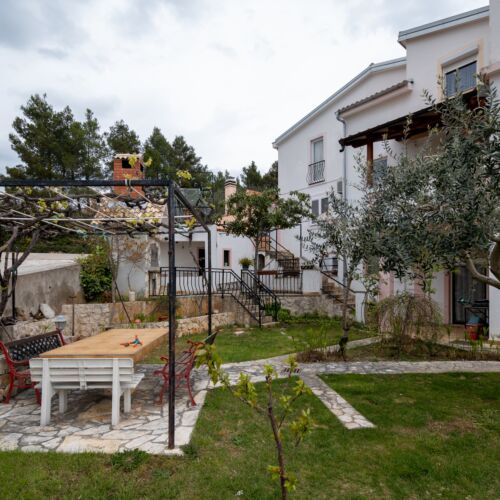 Pogled na more Klimatiziran apartman za 6 osoba(e) sa 3 spavaće(om) sobe(om) A-21123-b