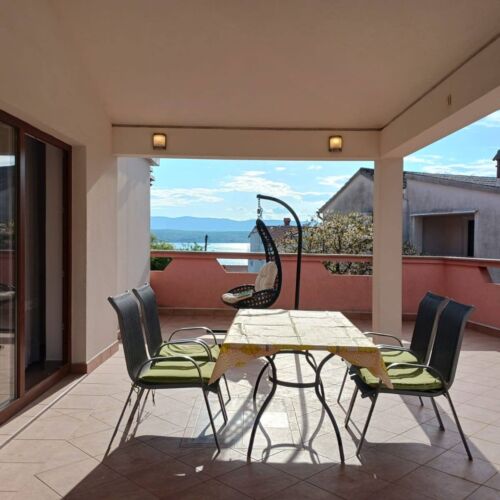 Pogled na more Klimatiziran apartman za 4 osoba(e) sa 2 spavaće(om) sobe(om) A-21205-a