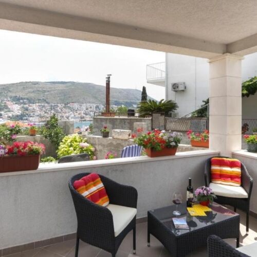 Apartament 4-osobowy z klimatyzacją z tarasem z 1 pomieszczeniem sypialnianym A-21248-a