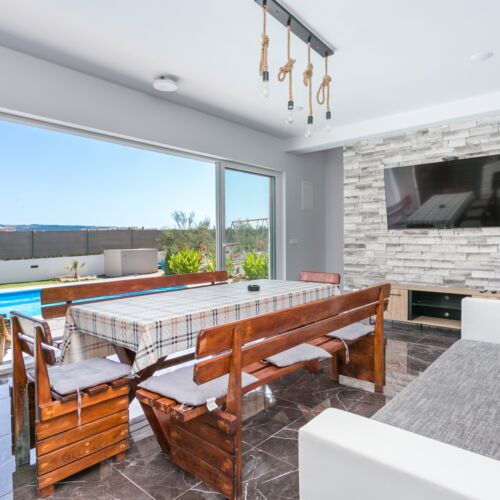 Klimatiziran Sa terasom apartman za 8 osoba(e) sa 3 spavaće(om) sobe(om) K-21263