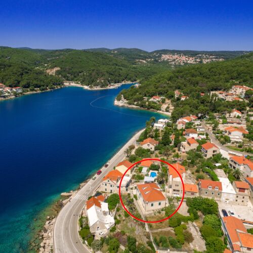 Apartament cu aer condiționat cu vedere spre mare cu 4 camere pentru 8 pers. K-21283