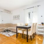 Pogled na more Klimatiziran apartman za 4 osoba(e) sa 1 spavaće(om) sobe(om) A-21374-a