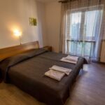Apartament 4-osobowy z klimatyzacją z widokiem na morze z 1 pomieszczeniem sypialnianym A-21380-a
