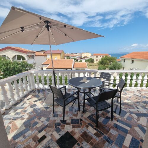 Pogled na more Klimatiziran apartman za 4 osoba(e) sa 2 spavaće(om) sobe(om) A-21649-b