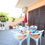 Klimatiziran Sa terasom apartman za 4 osoba(e) sa 2 spavaće(om) sobe(om) A-21860-a