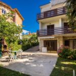 Apartmanok Parkolóhellyel Njivice, Krk - 21861 Njivice