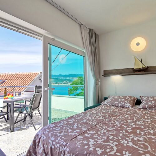 Apartament cu aer condiționat cu vedere spre mare cu 1 camera pentru 2 pers. AS-21922-a