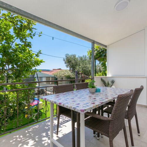 Apartament cu aer condiționat cu vedere spre mare cu 1 camera pentru 5 pers. A-21948-c