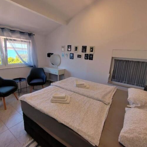 Pogled na more Klimatiziran apartman za 4 osoba(e) sa 2 spavaće(om) sobe(om) A-21957-a