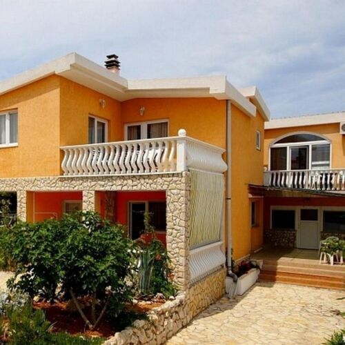 Apartament 4-osobowy z klimatyzacją z tarasem z 1 pomieszczeniem sypialnianym A-22083-b