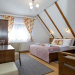 Camera tripla cu aer condiționat S-22116-k