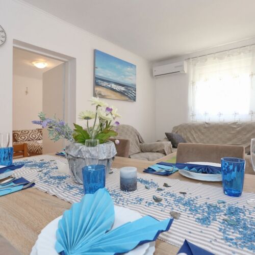 Klimatiziran apartman za 5 osoba(e) sa 2 spavaće(om) sobe(om) A-22134-c